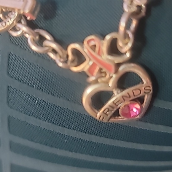Breast Cancer awareness bracelet silvertone metal and pink hearts and bows - Picture 4 of 8